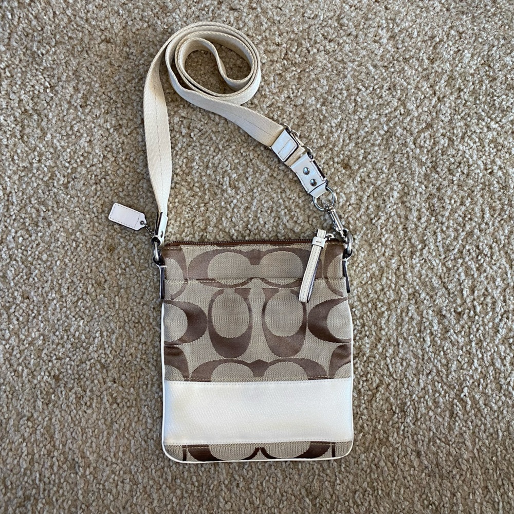 Coach Handbag Purse Swingpack Khaki Cream Signature Stripe Leather Bag